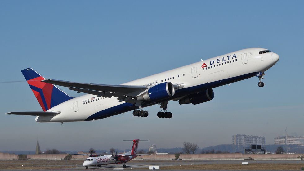 DeltaAirplane.jpg